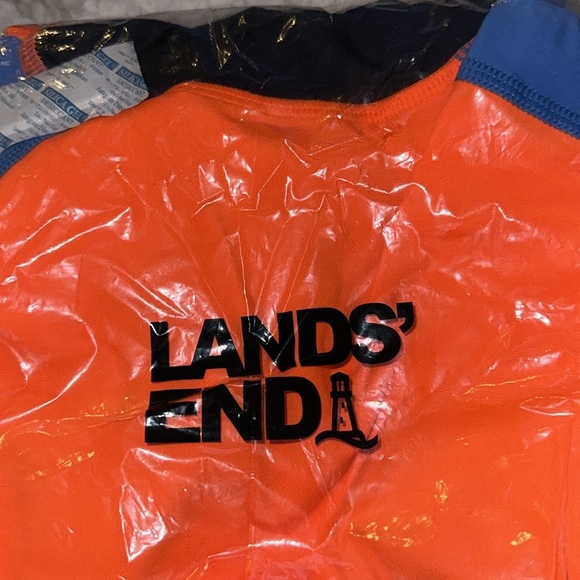 Boys Long Sleeve UPF 50 Swim Rash Guard - Picture 4 of 6